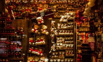 hosein charbaghi LnzGSOpa2Q unsplash