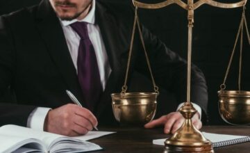 Lawyer 3 768x512 1