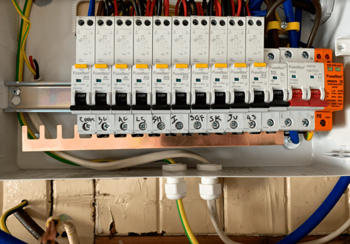 How To Choose A Consumer Unit? [The Ultimate Guide] - Professional ...