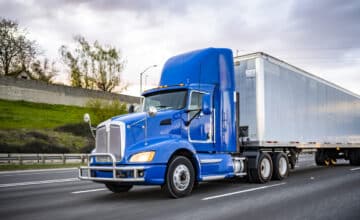 Why are 18 Wheelers Called %E2%80%98Semi Trucks 1